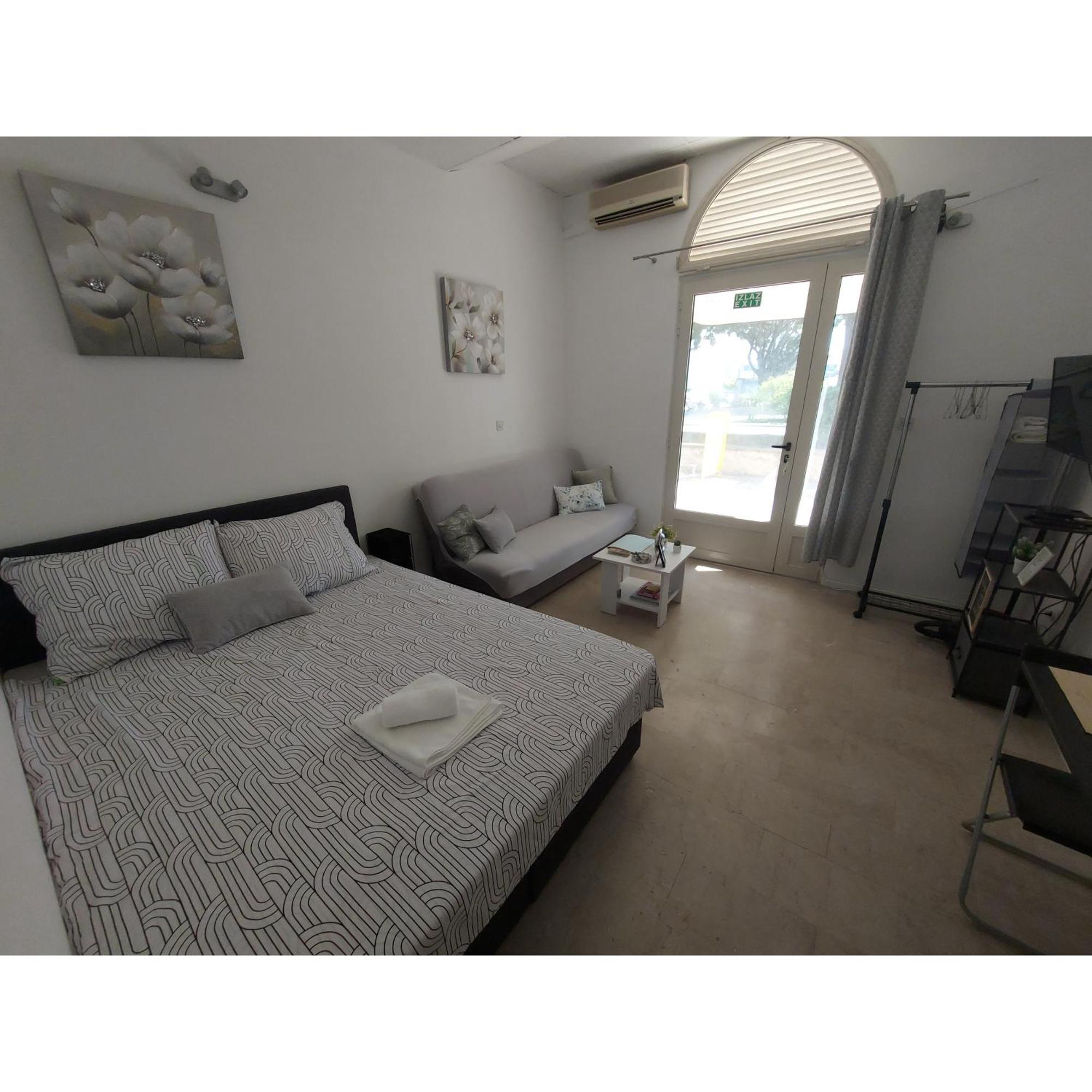 Studio Apartment Lee Спліт Екстер'єр фото